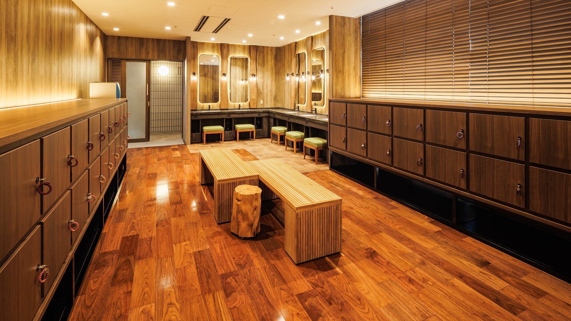 ■大浴場脱衣所（女性・冬）