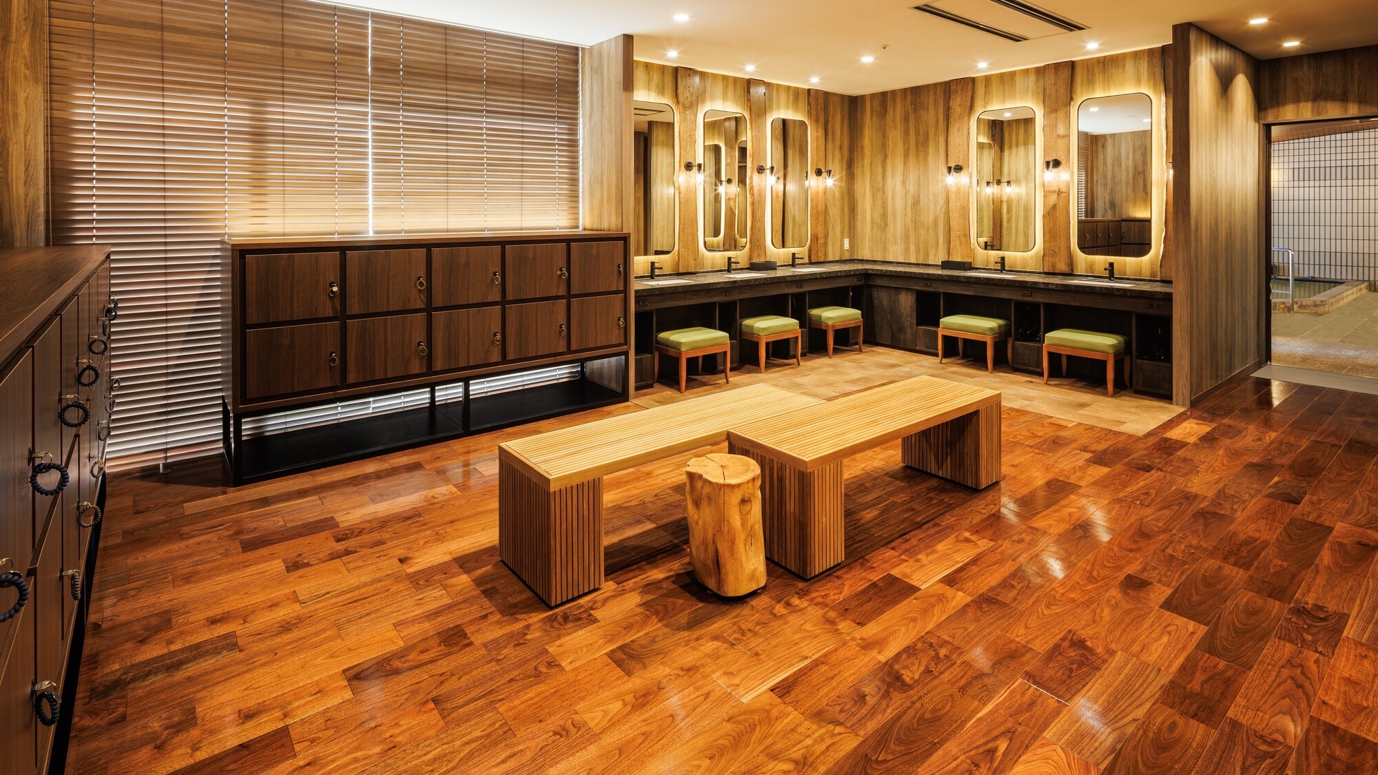 ■大浴場脱衣所（男性・冬）