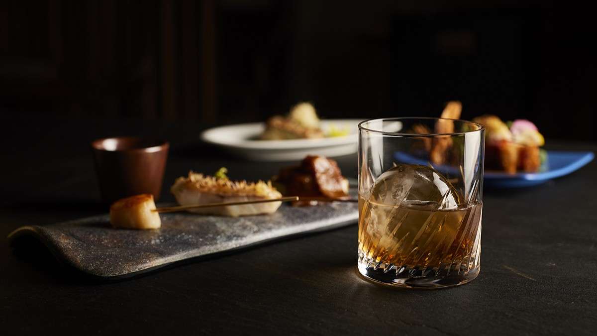 ウイスキー＆ワイン「シュン」