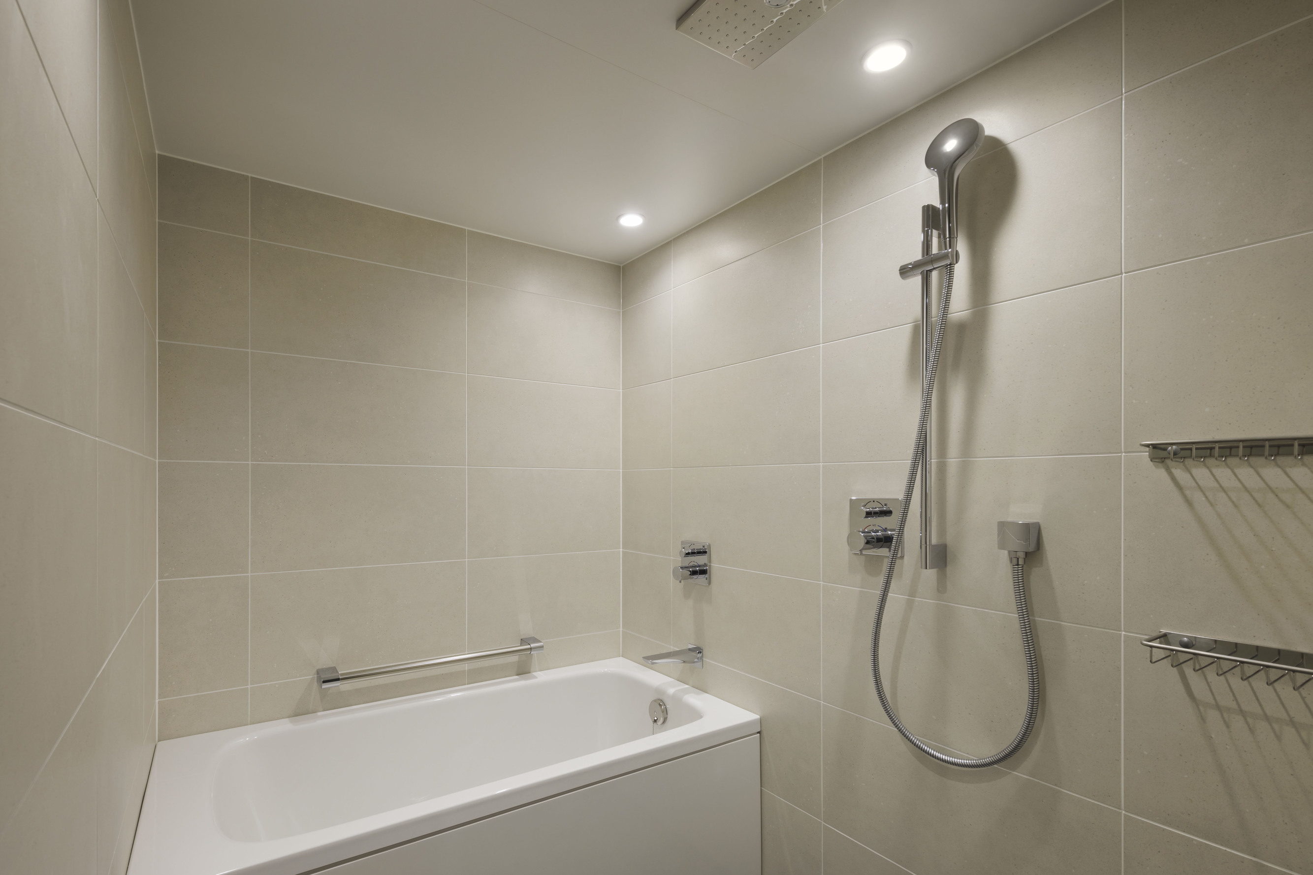 ゲストルームラージャーキング バスルーム