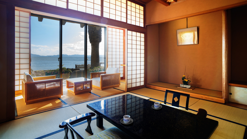 ■壷中庵-KOCHUAN-■さざ波の音に心癒される和室。畳の香りに包まれてごゆるりとお過ごしください