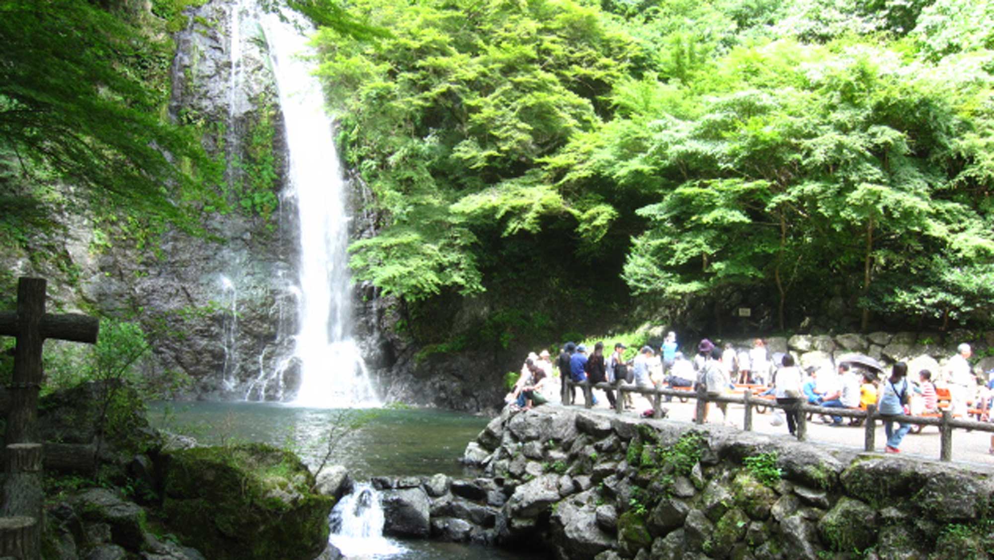 日本の滝100選～箕面大滝～
