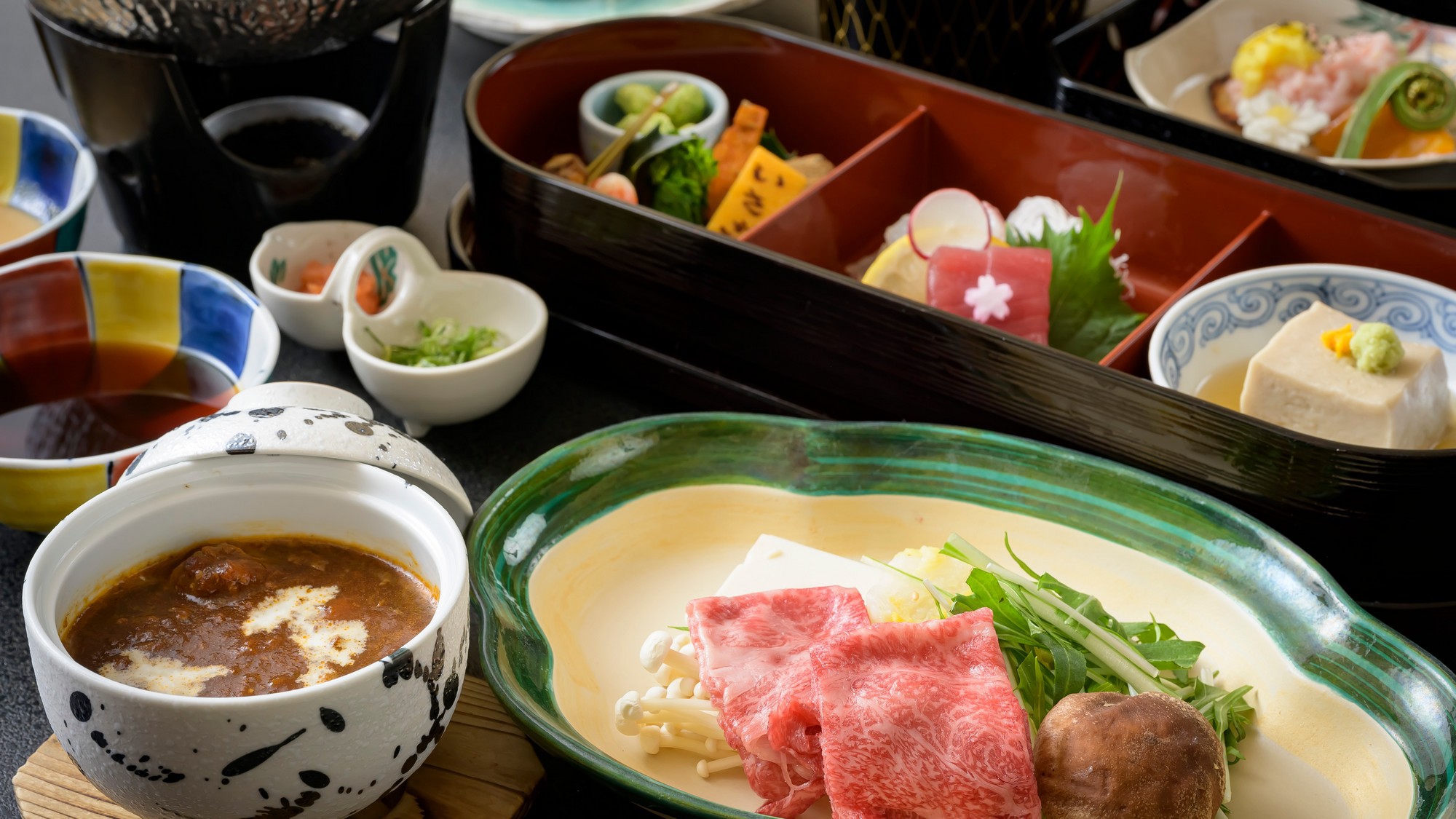 【美味少量】ISAGO名物神戸牛の玉〆」ほか神戸の美食を満喫くださいませ。