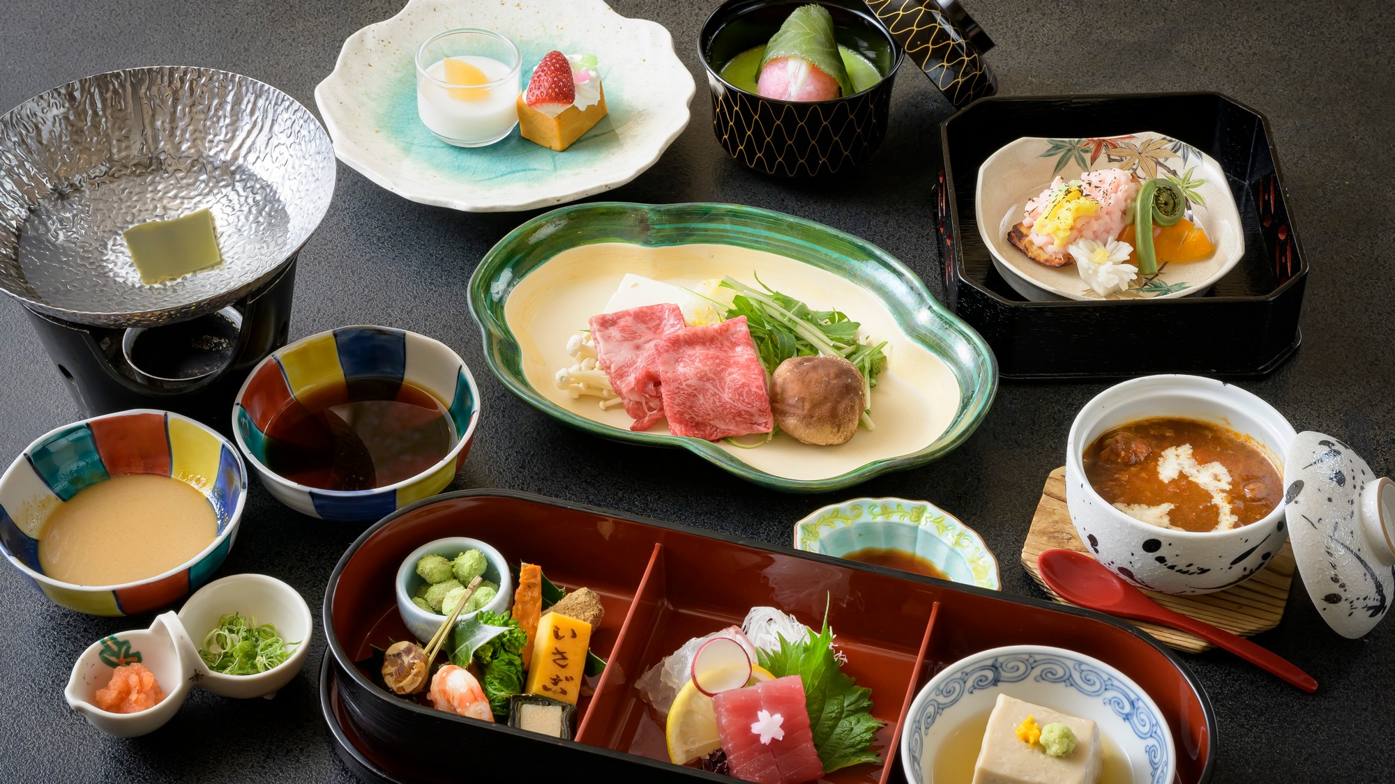 【美味少量】季節ごとの食材をお楽しみいただく、月替りの美味会席です。