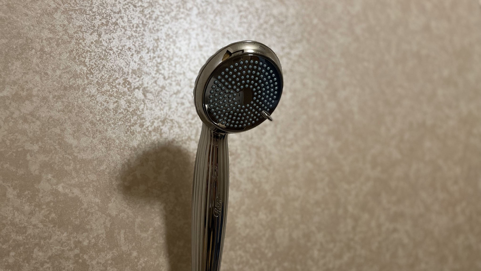 浴室のシャワーはRefaのシャワーヘッドを採用