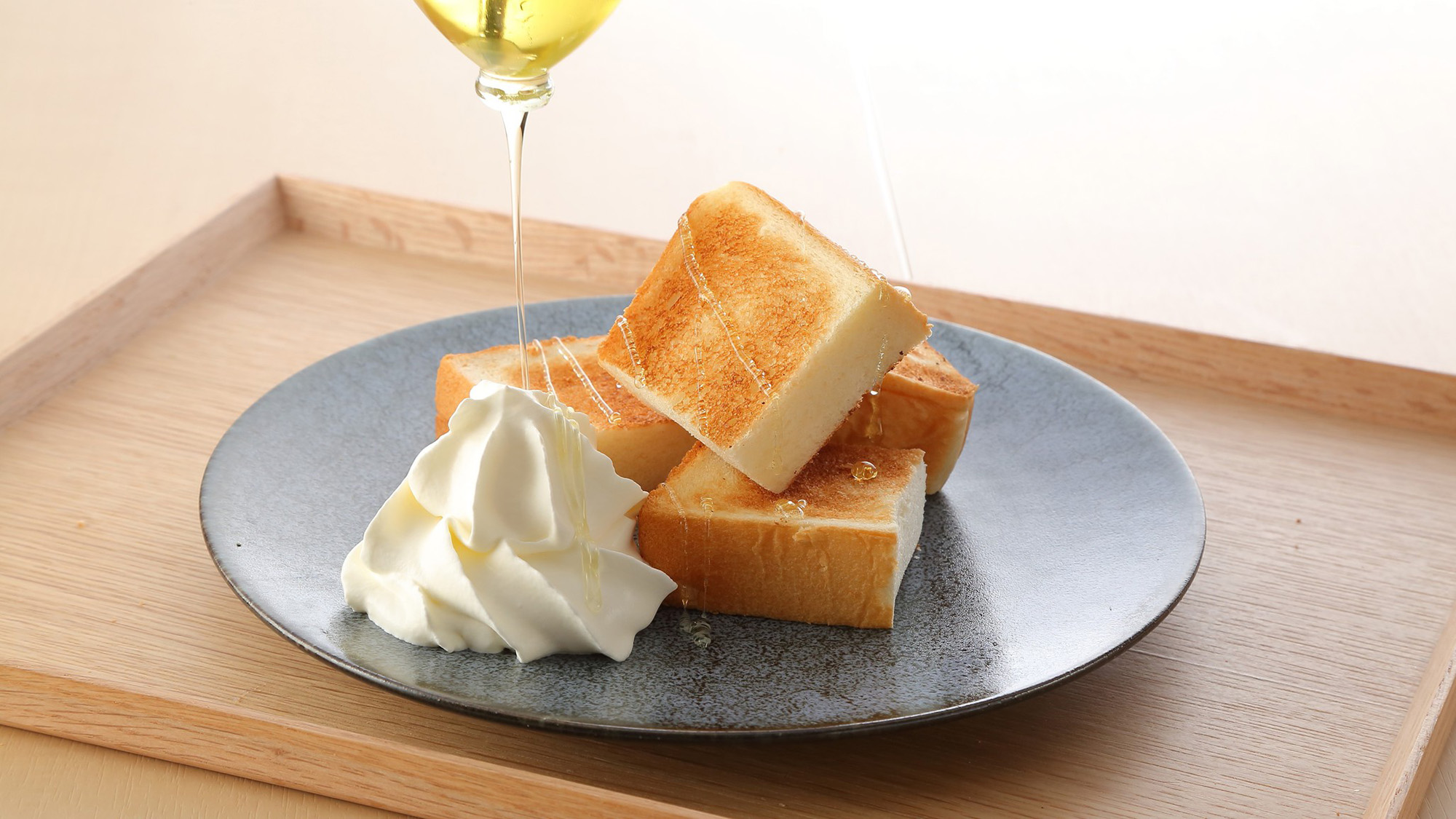高匠の食パン・はちみつ・ソフトクリーム