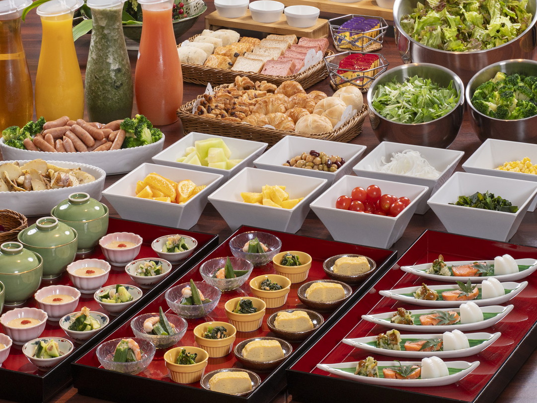 朝食バイキング