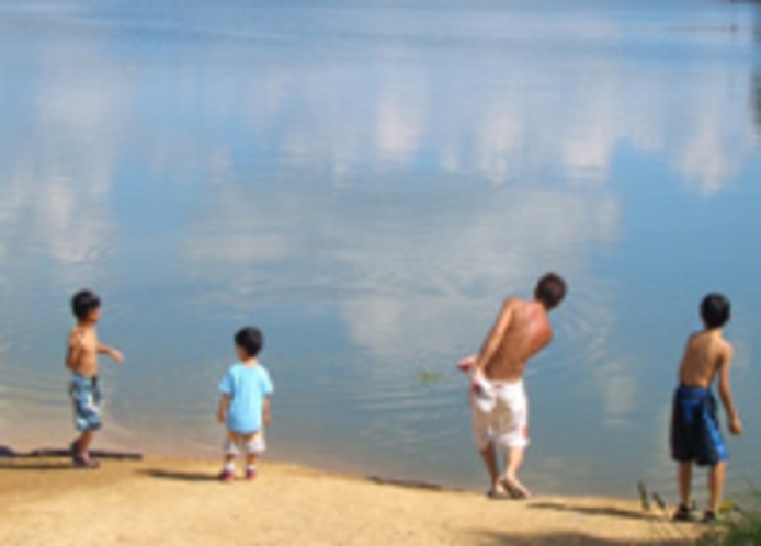 夏休み親子で水遊び