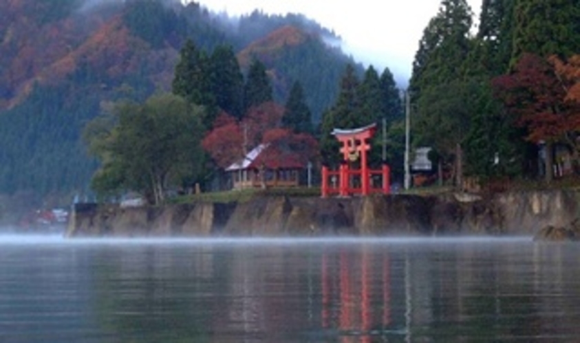 御座石神社