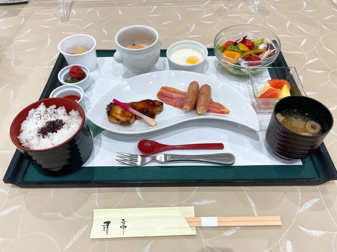 【朝食】7：00～9：00（LO.9:30)　※写真はイメージです