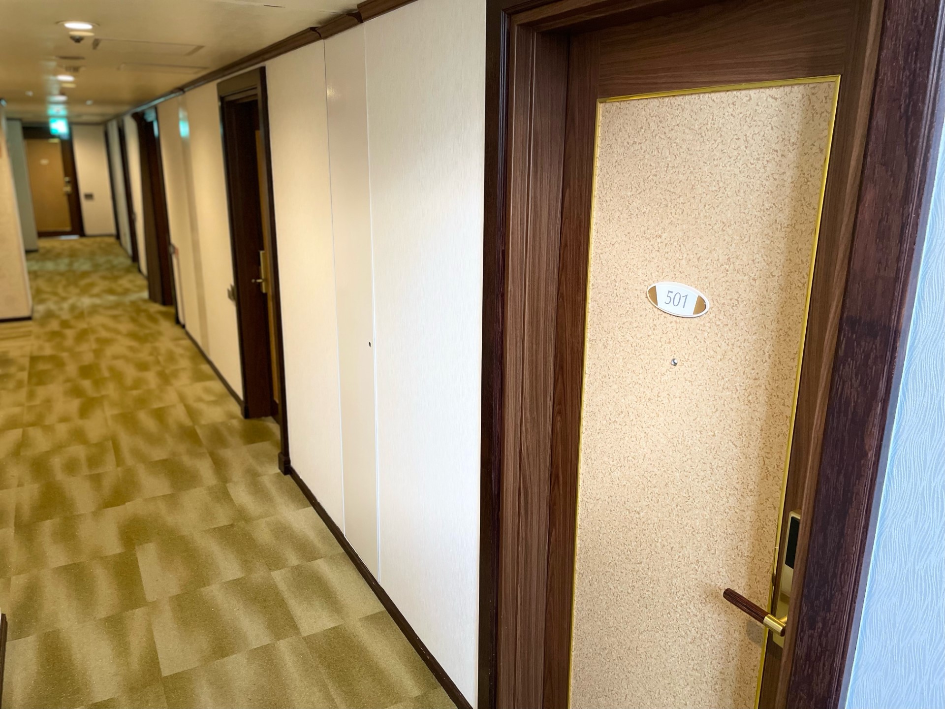 【5F 禁煙フロア】