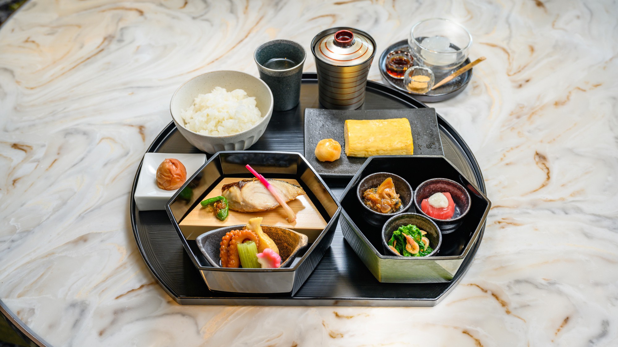 コンシェルジュラウンジ