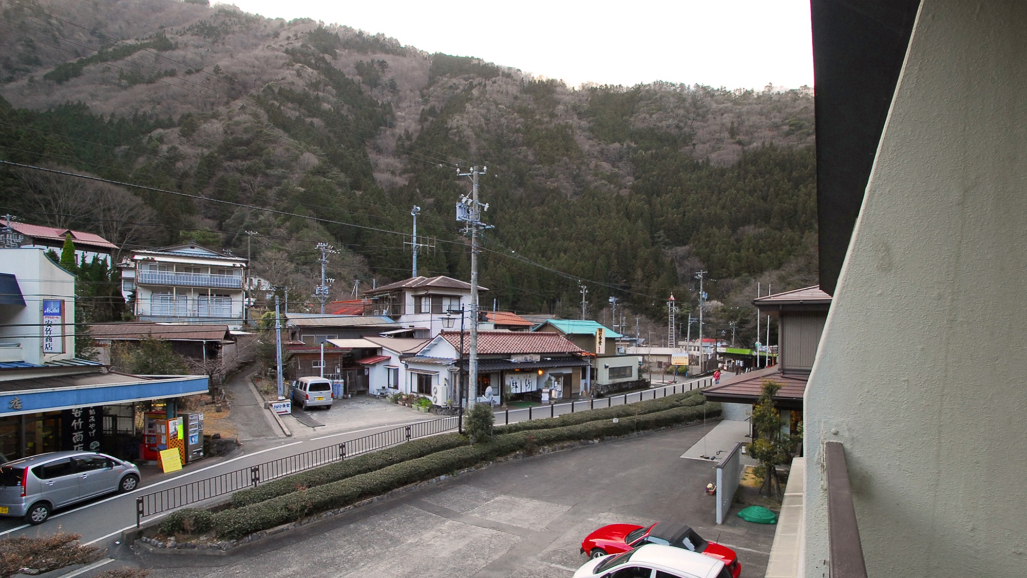 *施設からの風景/近隣にはお土産店もございます。