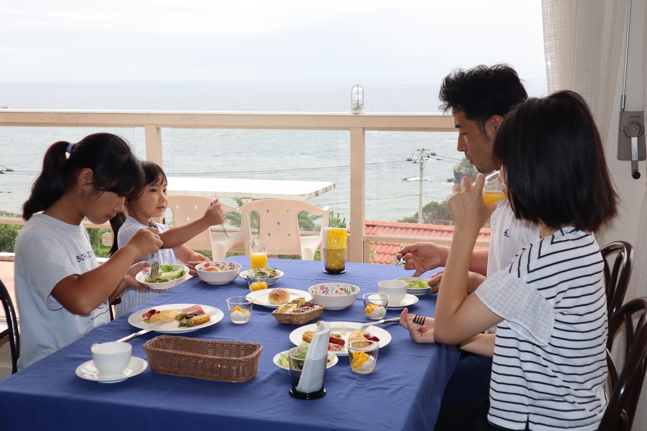 【添い寝無料】 （朝食付）家族にサービス！小学生以下半額！未就学児無料！お得プラン