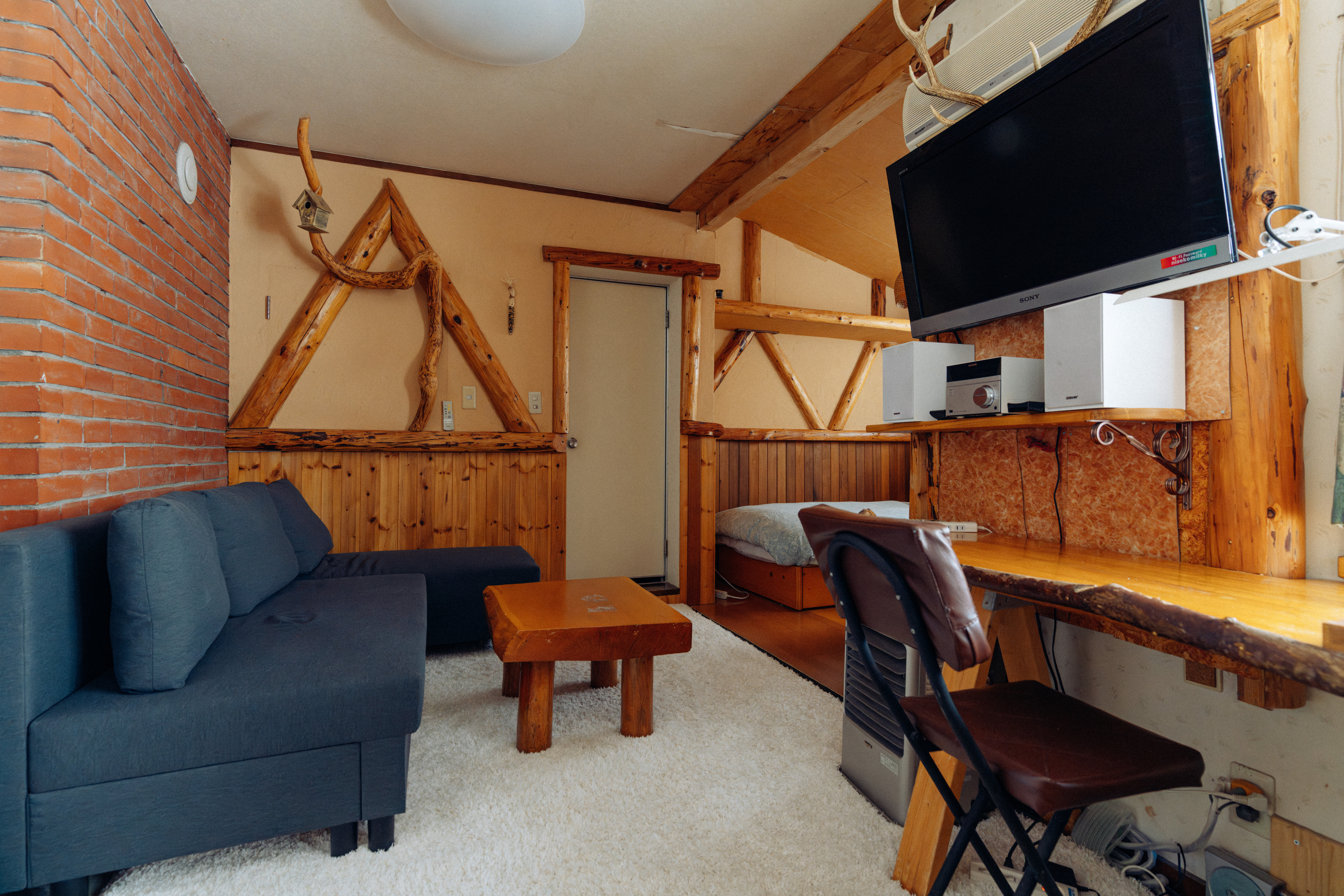 ラージログルーム