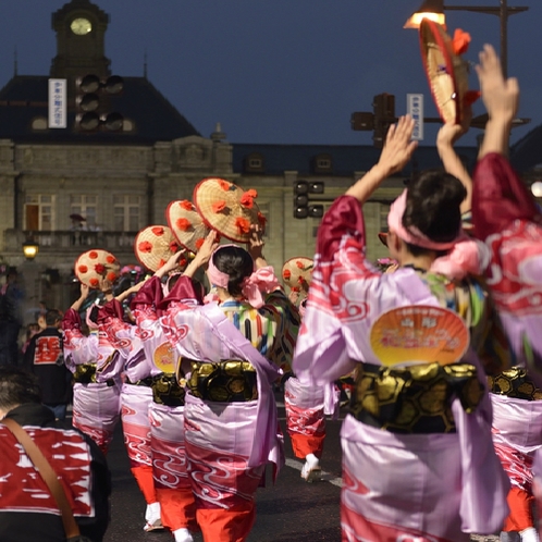 【夏】東北４大まつり「花笠祭り」は毎年８月5日～7日開催。