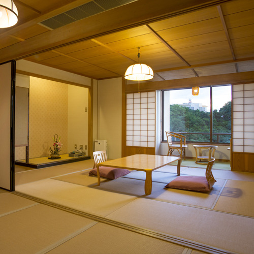 Japanese-style room with indoor panoramic bath (10 tatami mats + 5 tatami mats) (Chokoan)