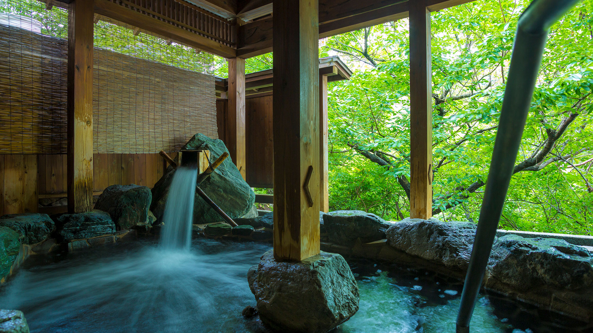 山津みの湯　露天風呂