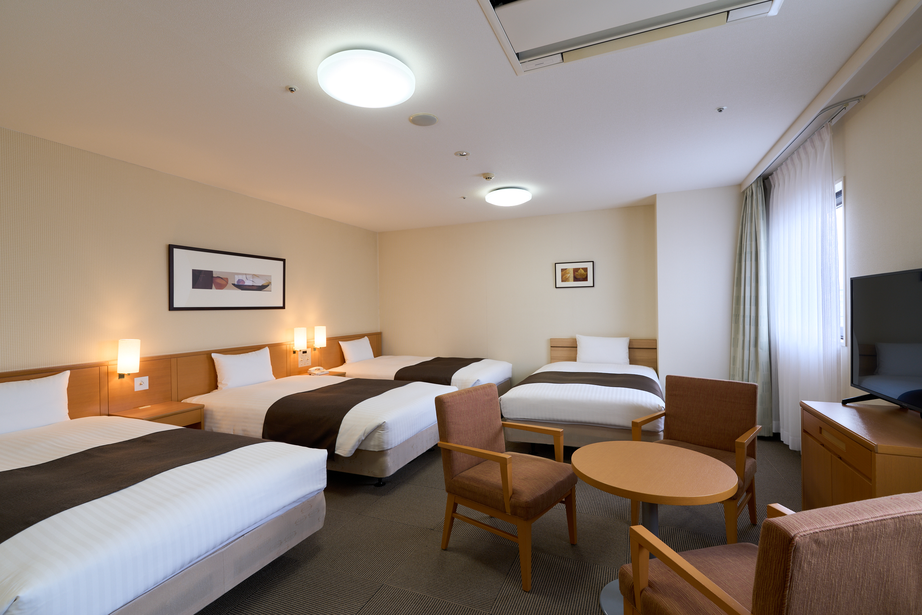 フォースルーム