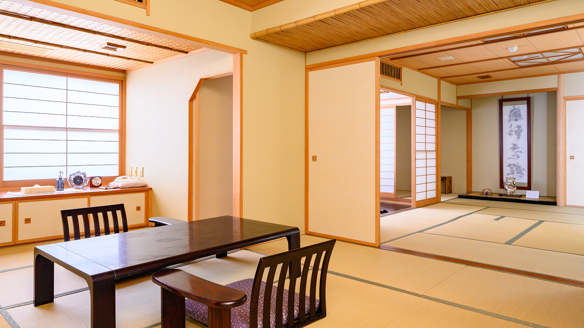 鶴の間│最大6名様までご利用いただけます