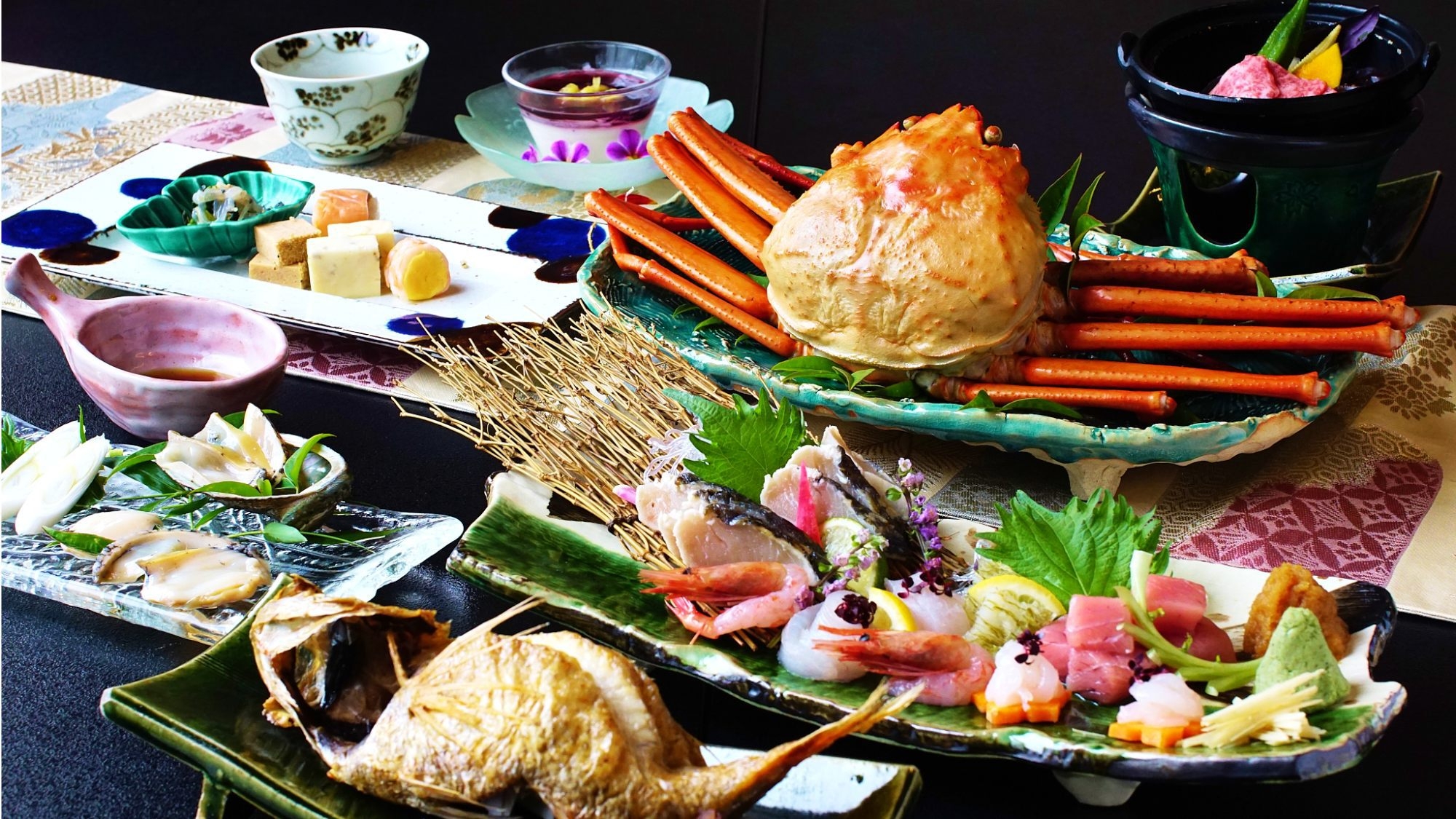 【料理長厳選会席〜早春〜】★「かに」「のどぐろ」「あわび」★早春の北陸の贅をつくしたお料理♪