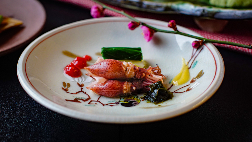 ＜三楽園会席＞2026春　先付「蛍烏賊」