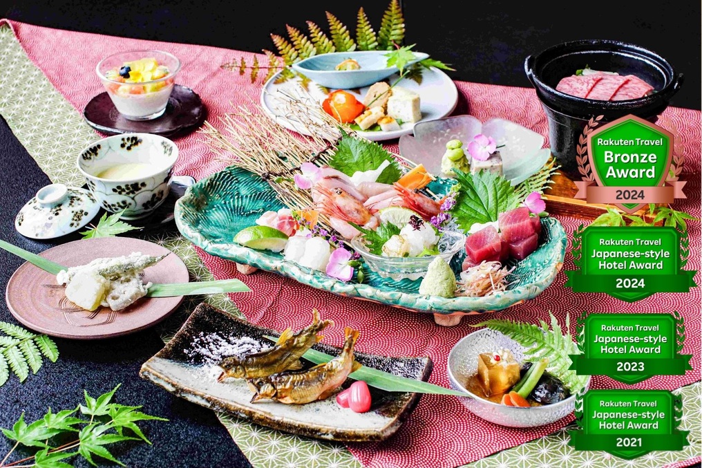 ＜三楽園会席＞2025夏　全体例　アワード受賞エンブレム