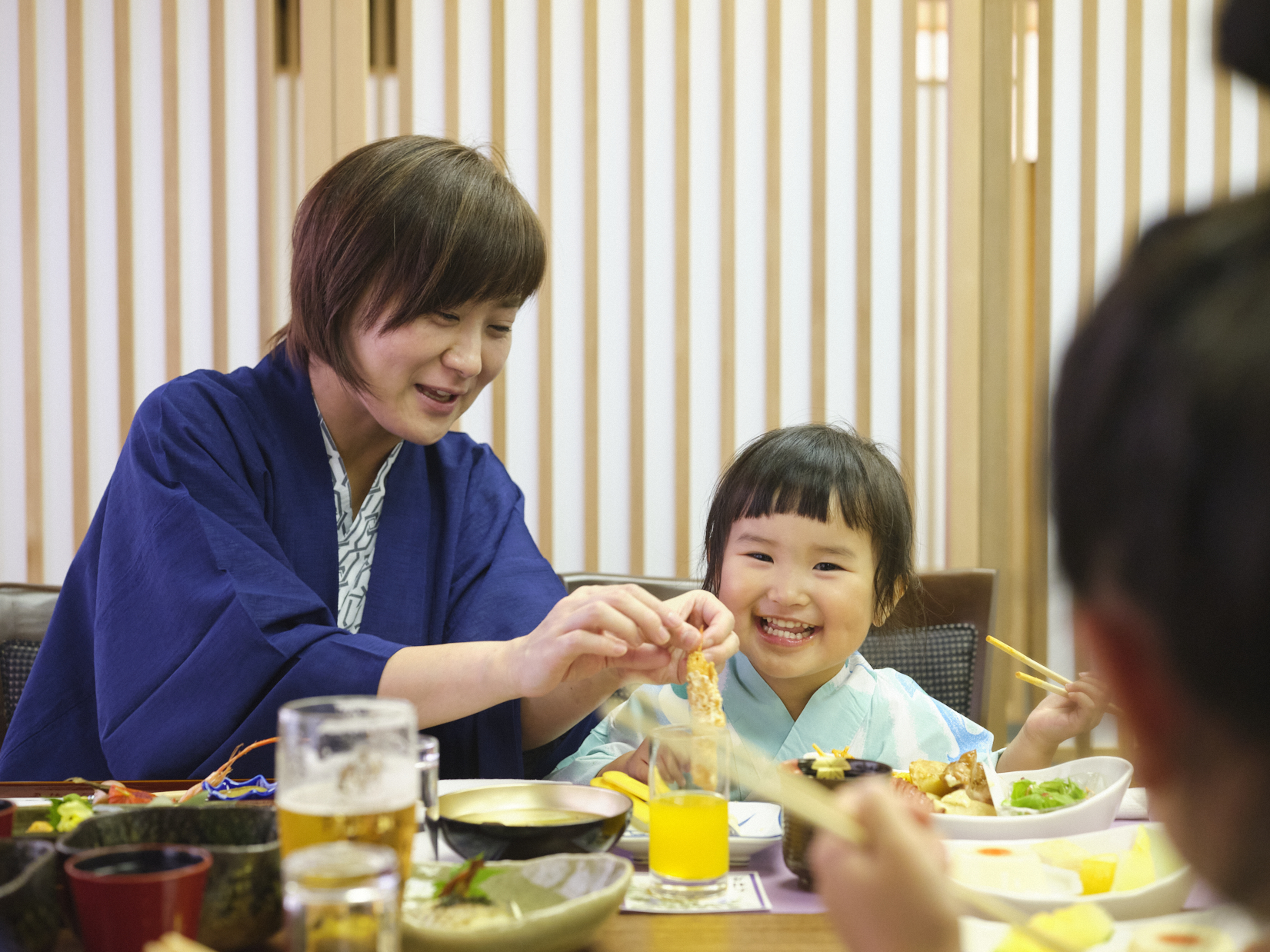 【お食事風景】家族で楽しくお食事♪