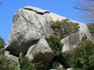 巨石群「亀岩」　　