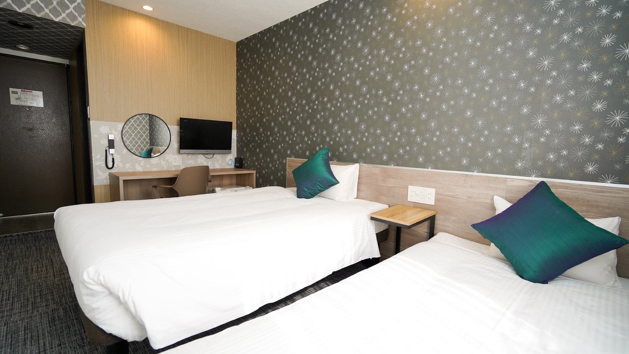 コンパクトツインルーム３名利用