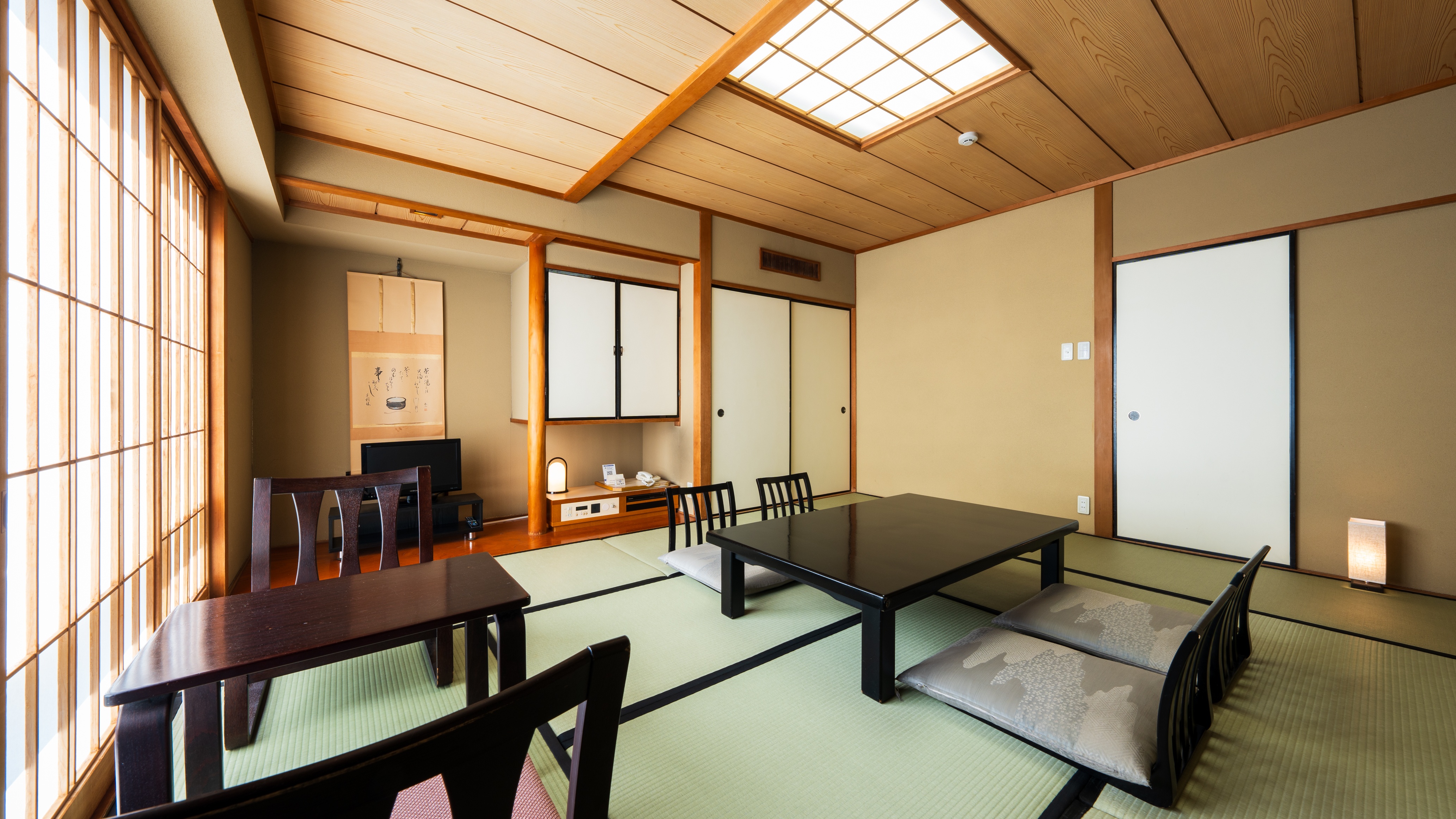 本館／和室8畳タイプ　客室一例