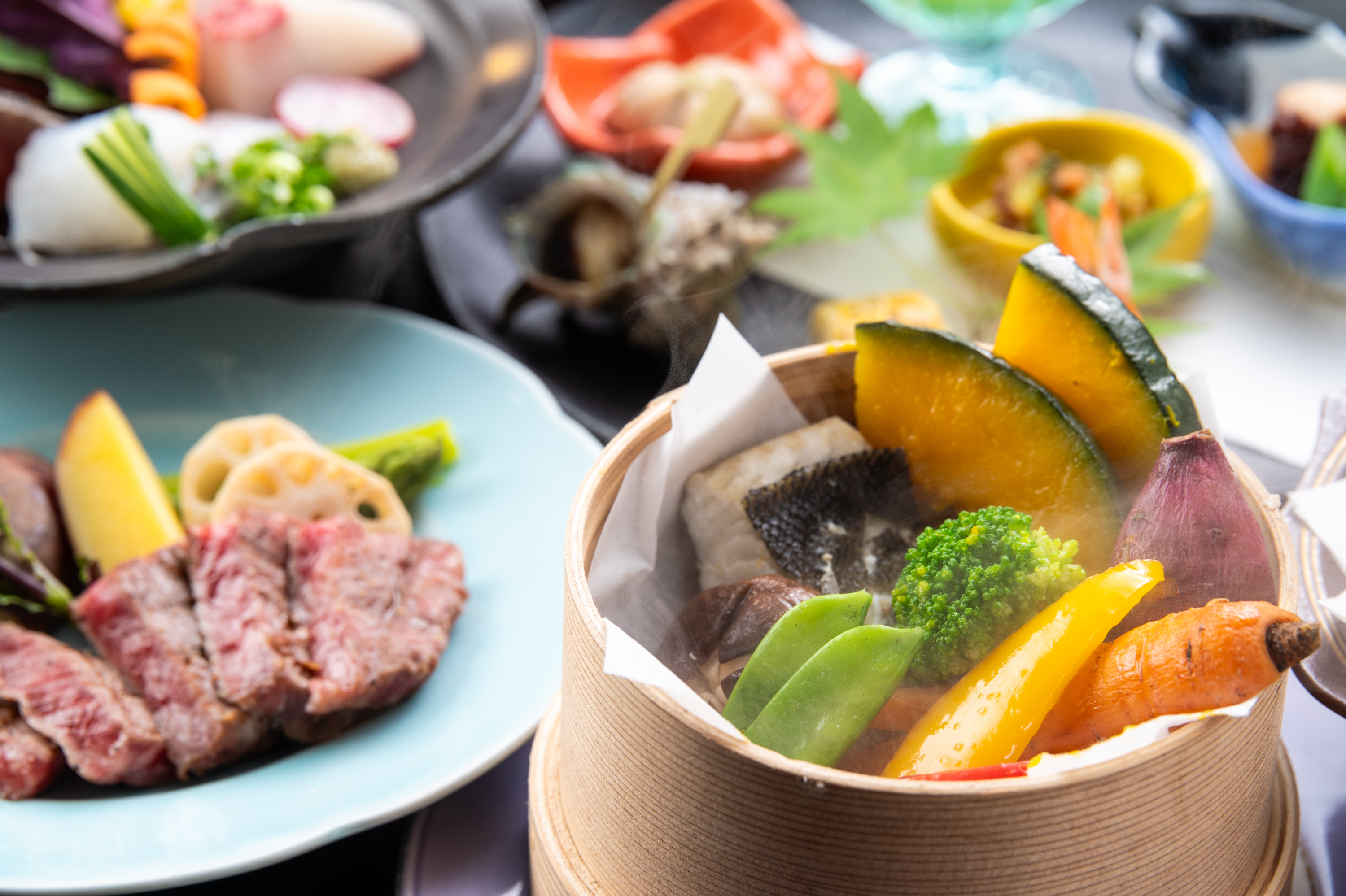 源泉蒸し・長崎和牛のステーキ等