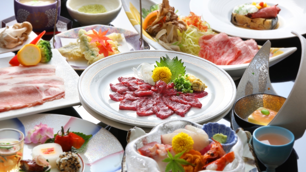 休前日料金●お盆休み（8/9〜16）は全室絶景♪天空の湯宿へ●馬刺し・黒毛和牛料理つき／たちばな会席