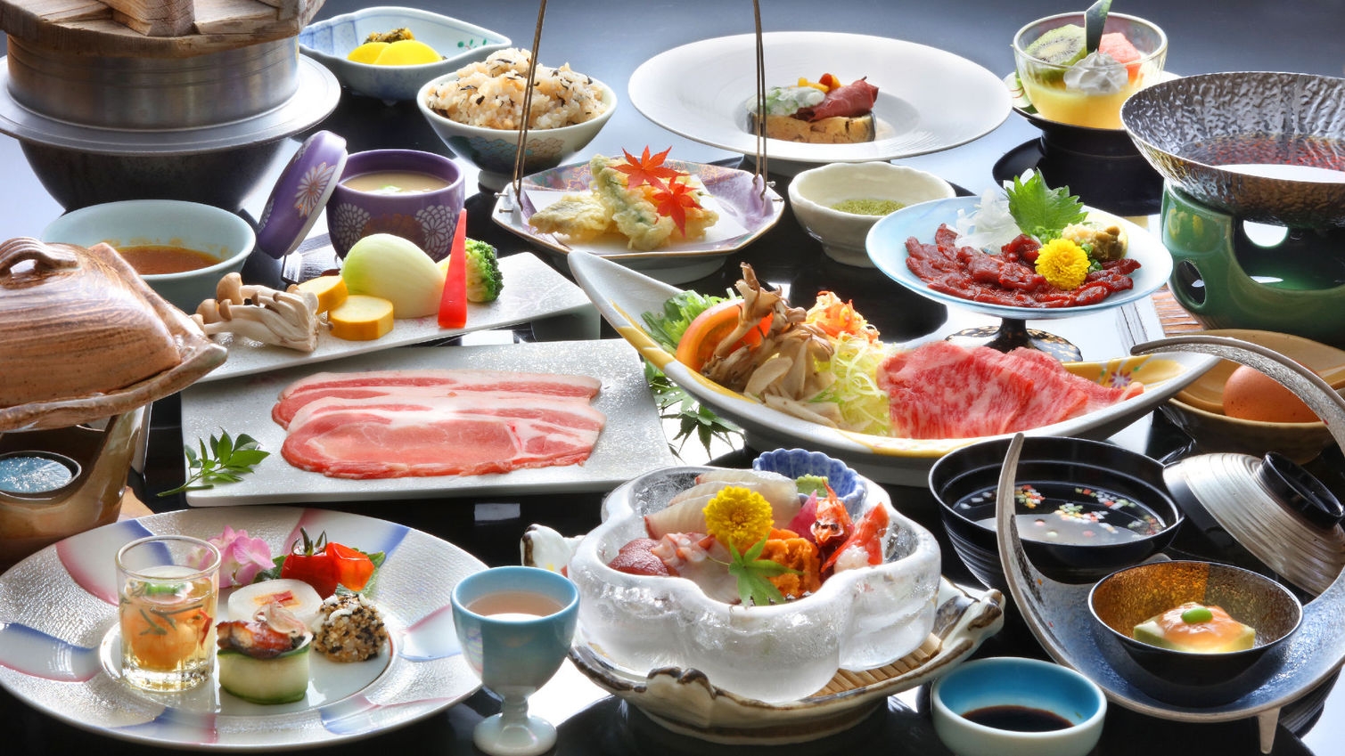 休前日料金●お盆休み（8/9〜16）は全室絶景♪天空の湯宿へ●馬刺し・黒毛和牛料理つき／たちばな会席
