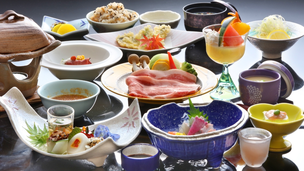 ★２食付広間食★気軽に温泉満喫！うきはブランド豚【耳納い〜っとん】季節のお料理●みのう会席