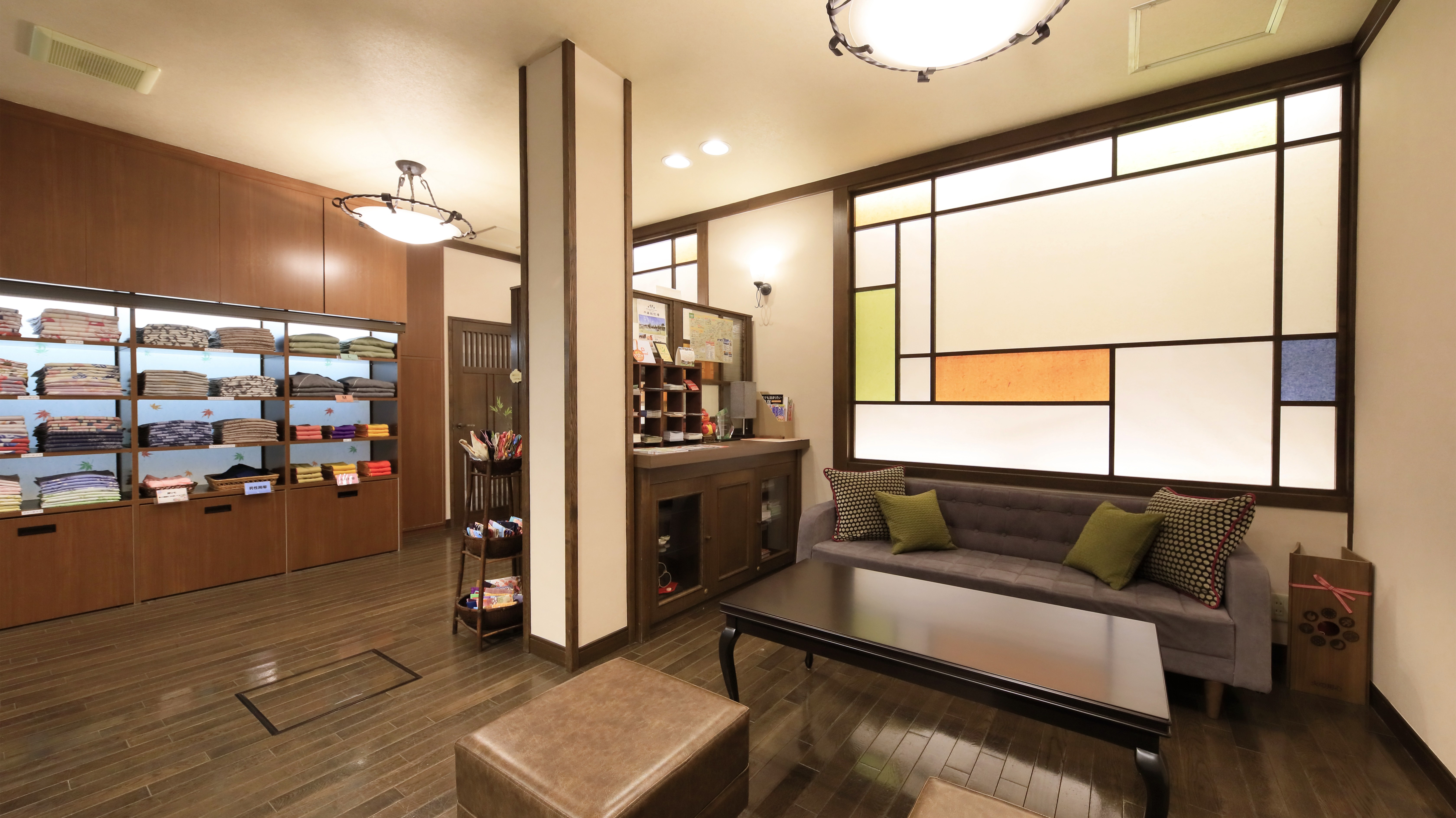 フロントロビー周辺7