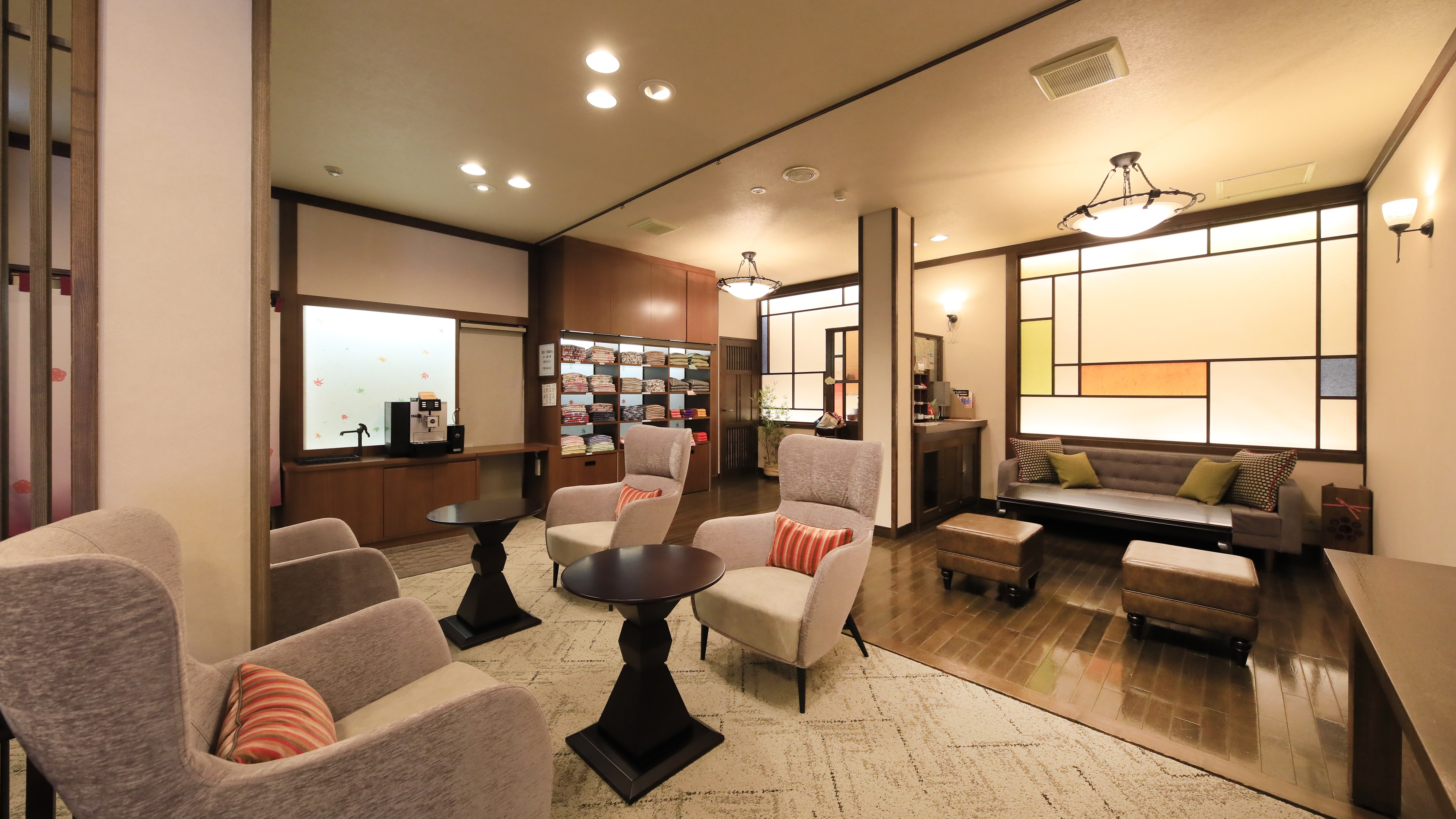 フロントロビー周辺6