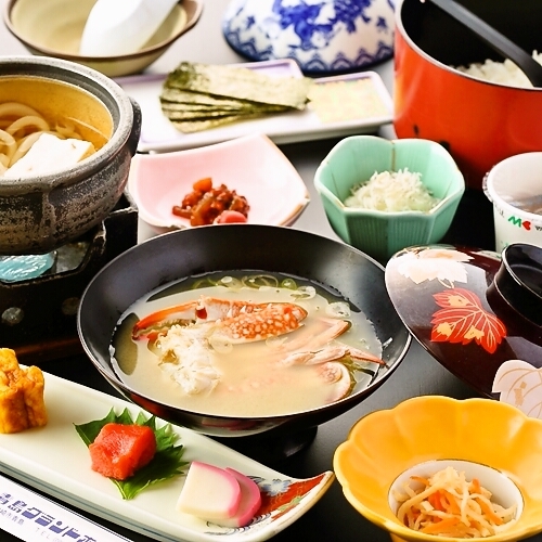 [Breakfast set example] After all, Japanese food such as rice from Miyazaki prefecture and miso soup of migratory crab is relaxing!