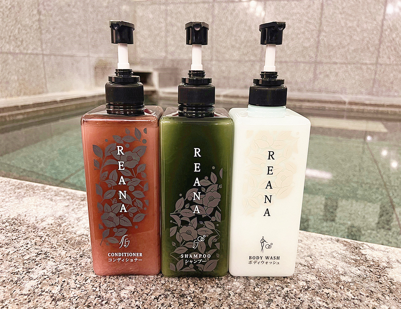 女性浴場シャンプー