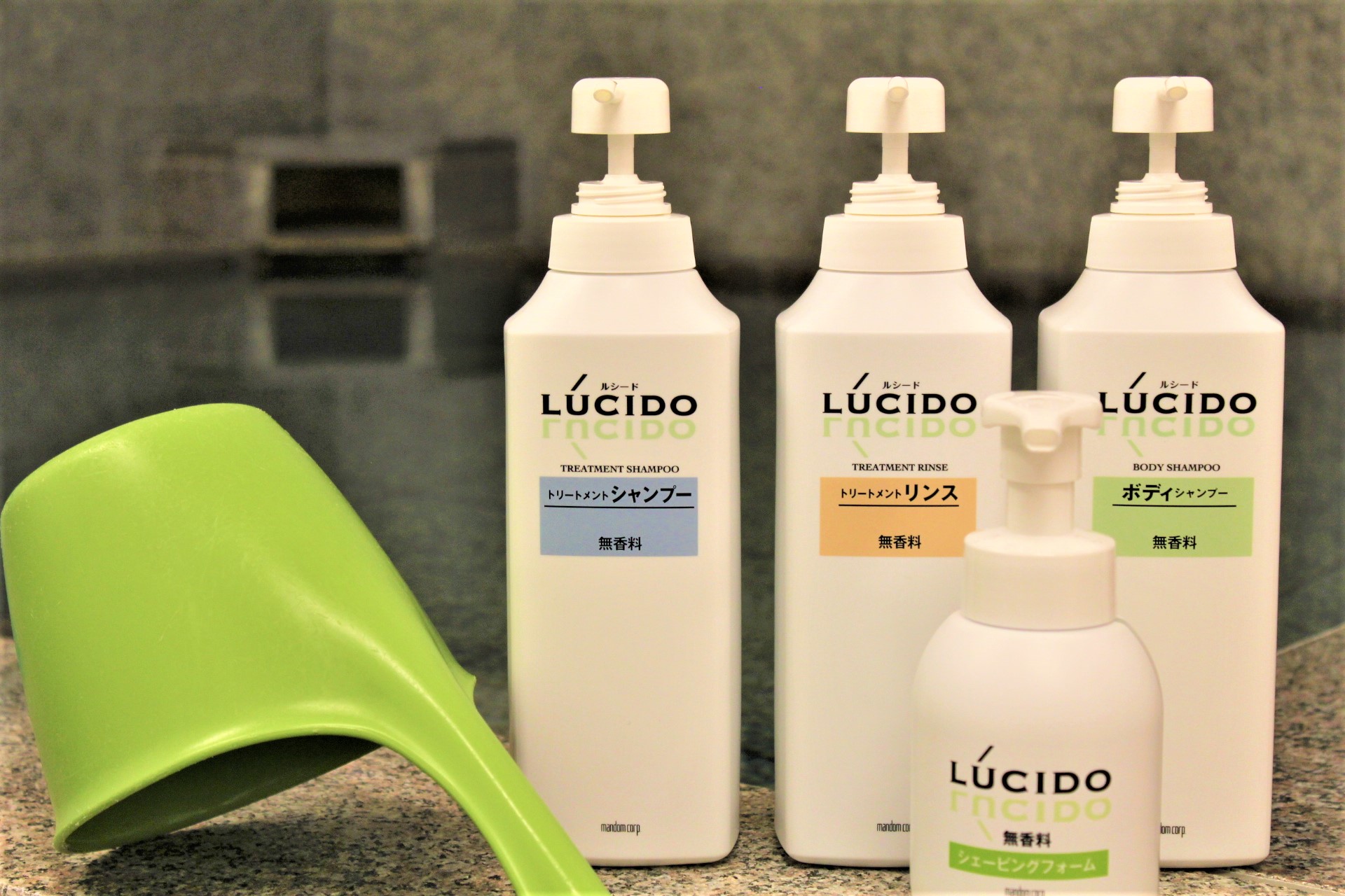 男性浴場シャンプー