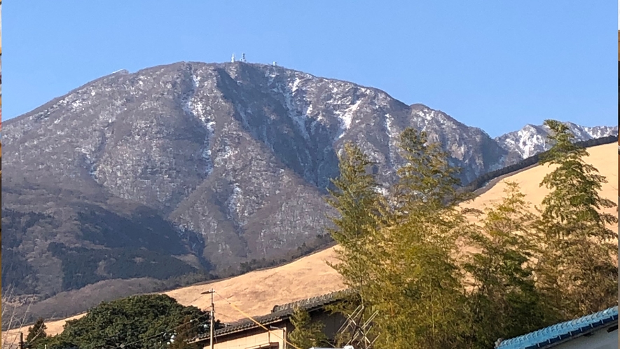 【周辺情報】鶴見岳と扇山への登山にもおススメ