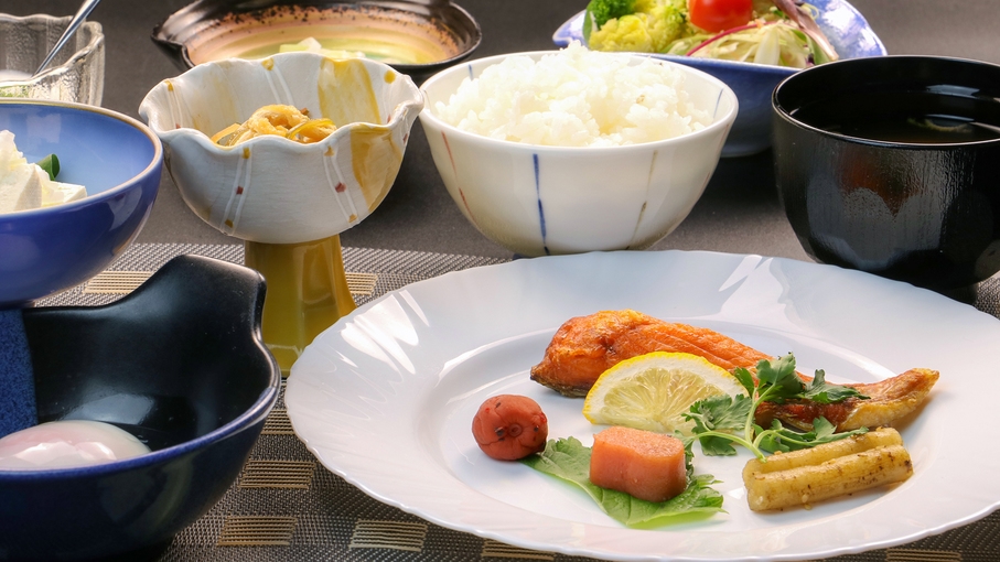 【夏休み限定】〜遊んで、浸かって、癒されて〜子どもも大満足！温水プール利用券付き宿泊プラン 2食付