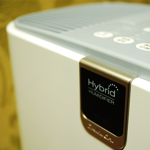 The latest hybrid humidifiers are installed on all floors. Prevents hotel-specific dryness.