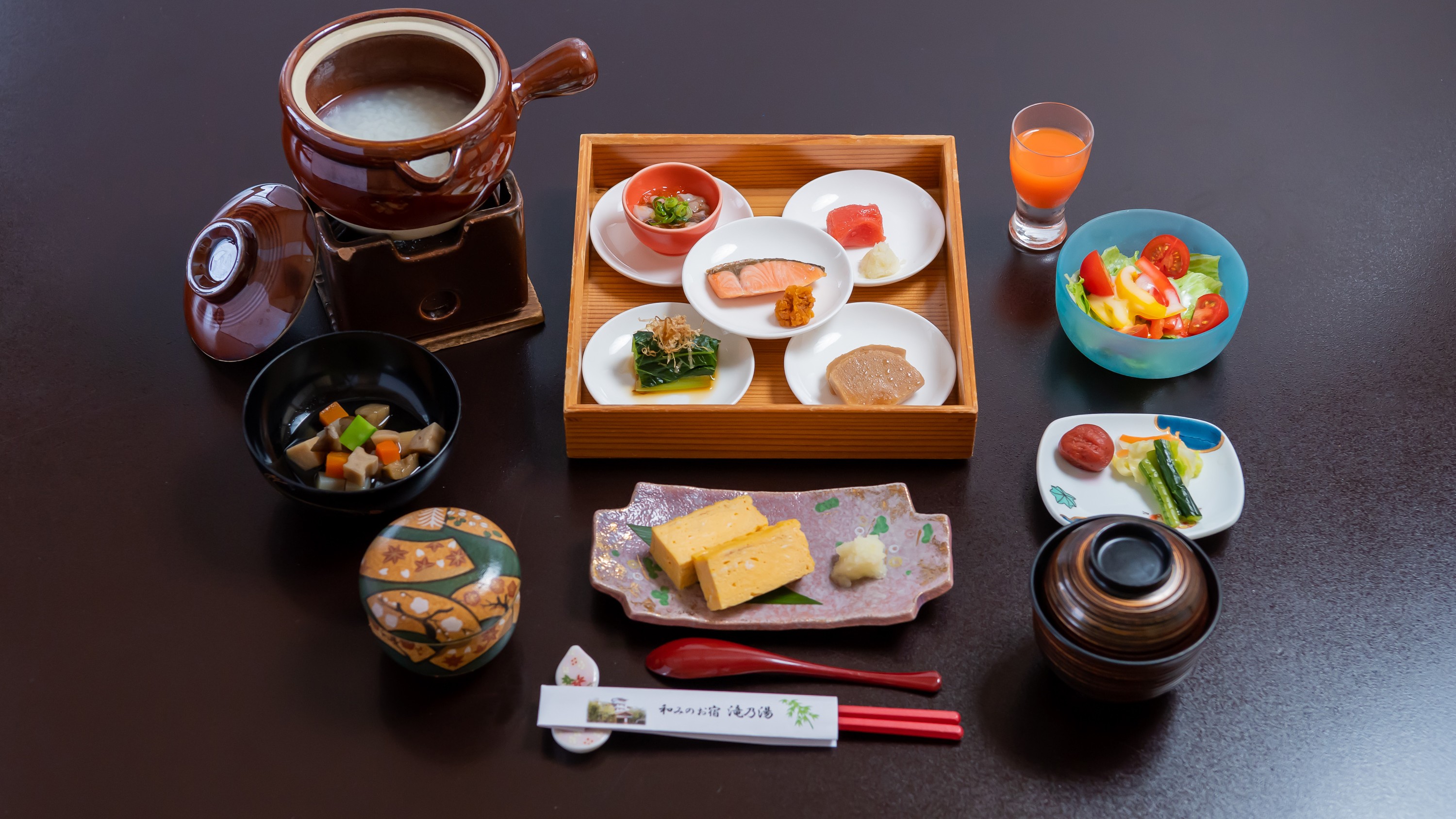 滝乃湯朝食　一例