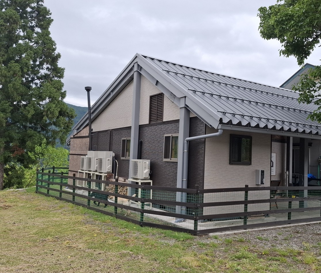 【2泊以上】ワンコと泊まる貸し切りコテージ_ヒノキ香る展望露天風呂、専用ドッグラン（素泊まり） 