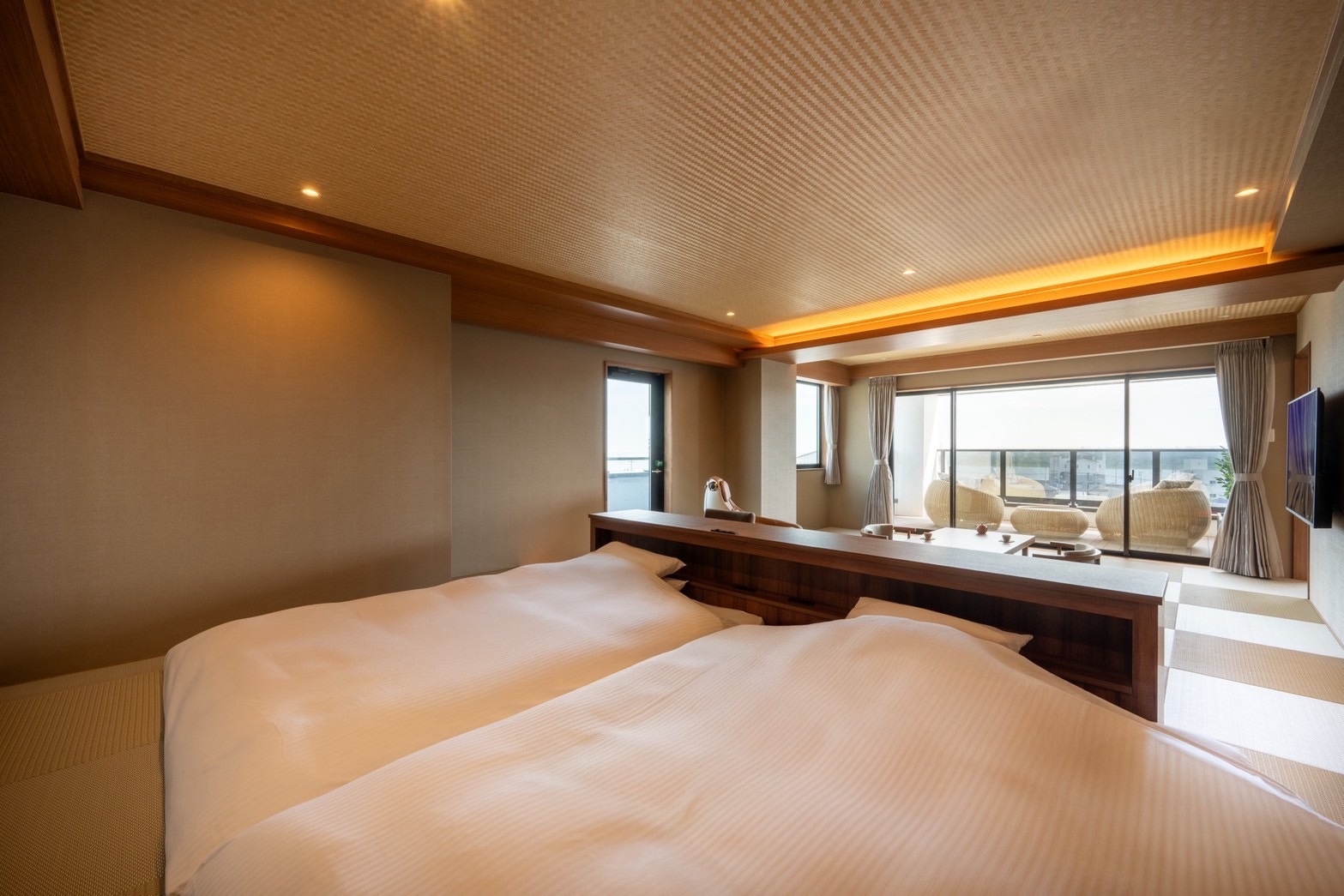 【夏休みファミリープラン｜４室限定】尾浜海水浴場まで徒歩5分！全室露天風呂＆サウナ付＜2食付＞