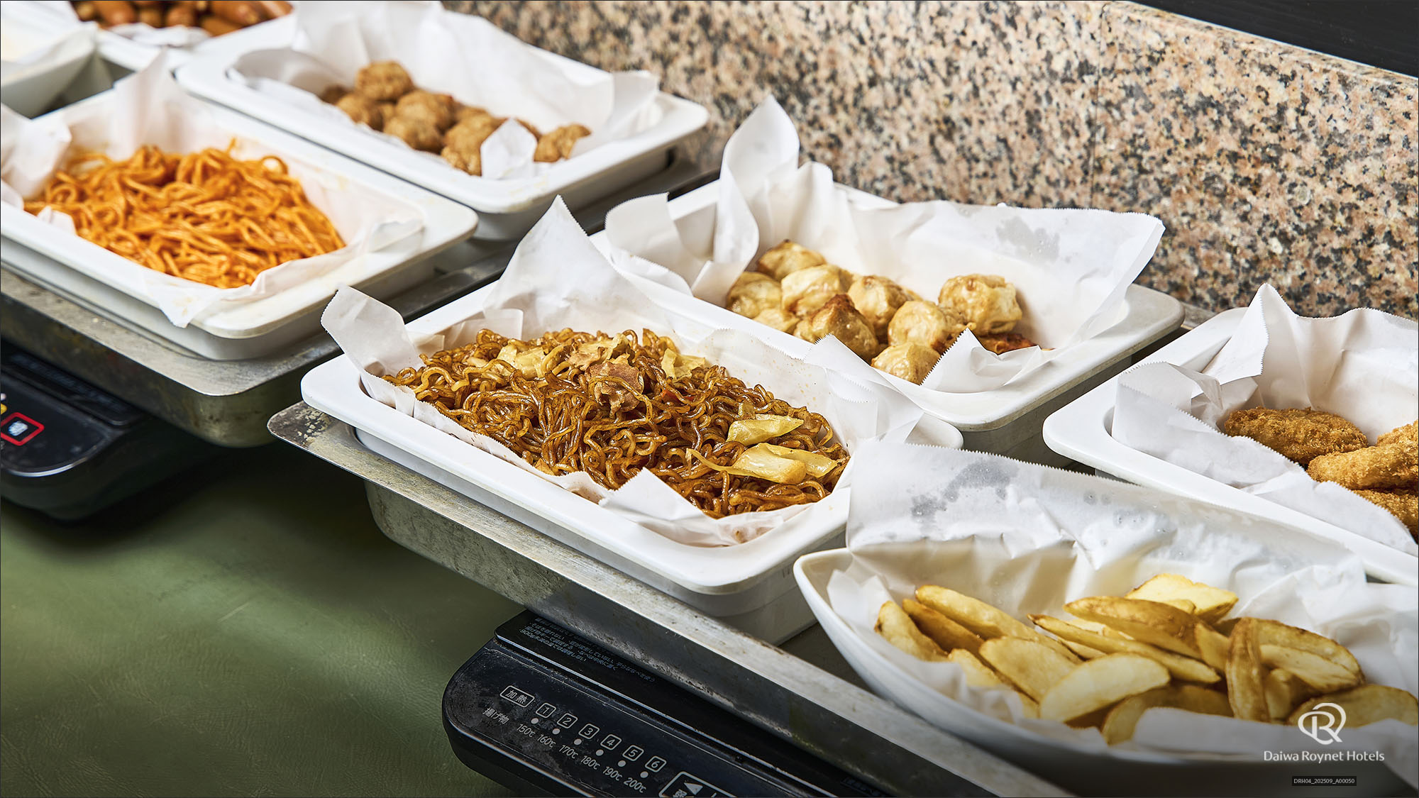 朝食ビュッフェ