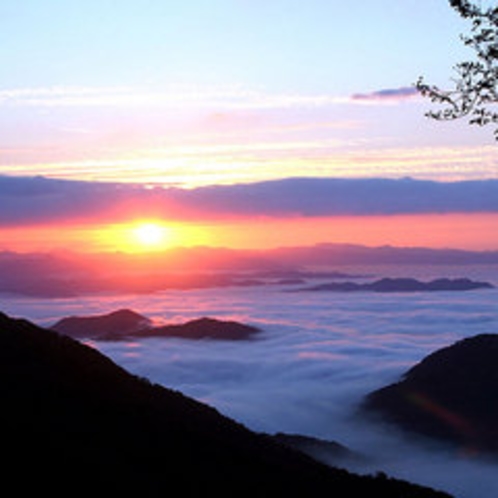 大江山連峰の雲海（福知山）