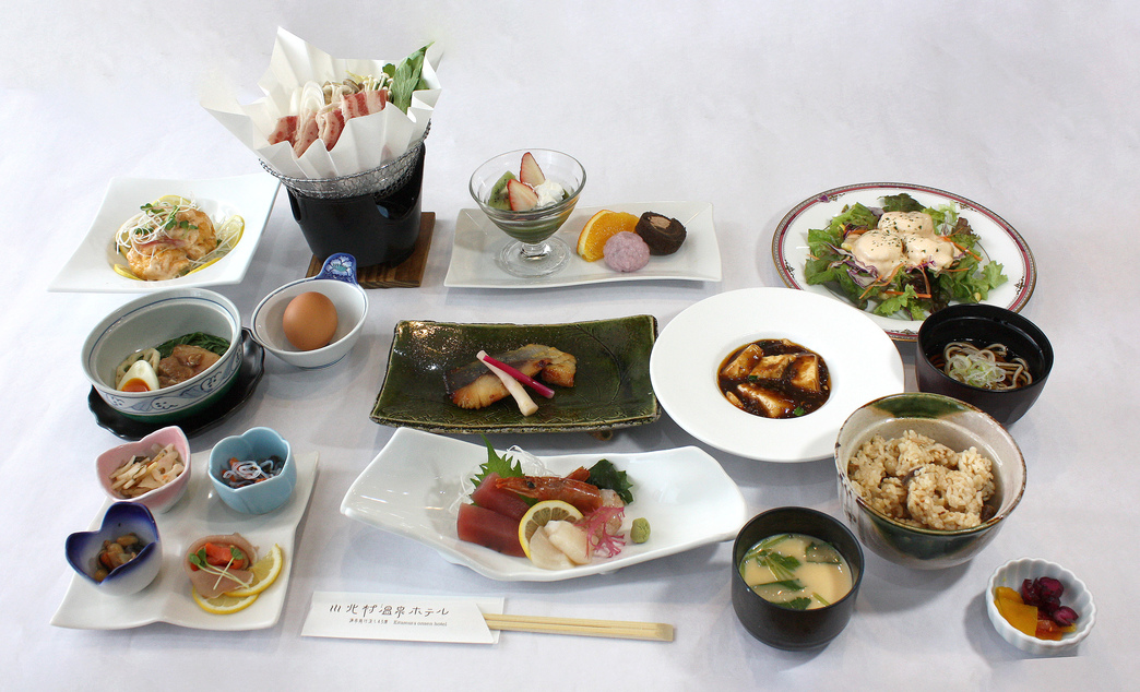 【楽天月末セール】【もみじプラン】地元食材を使った全10品！自慢の夕食膳〜（2食付き）