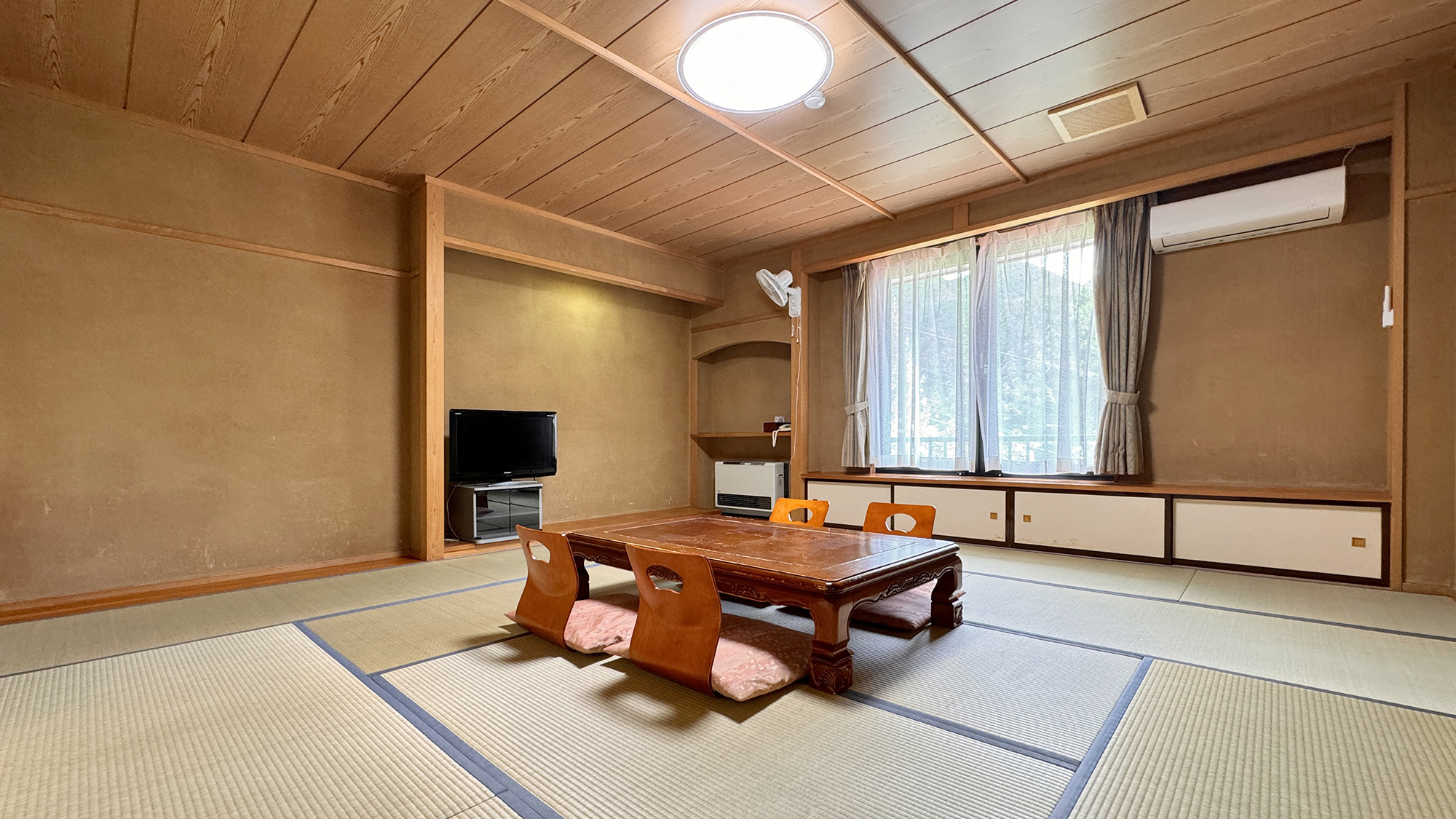 【客室】 和室12.5畳 